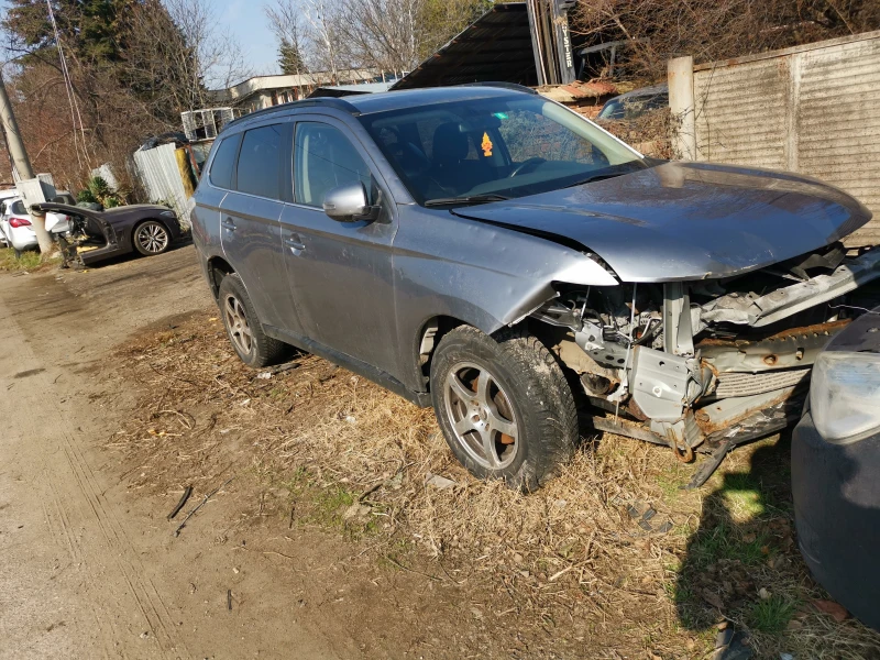 Mitsubishi Outlander 2.2D, снимка 1 - Автомобили и джипове - 48906155