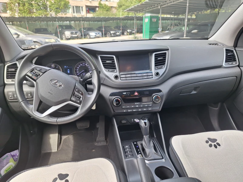 Hyundai Tucson 2.0crdi 4x4 , снимка 5 - Автомобили и джипове - 51712536