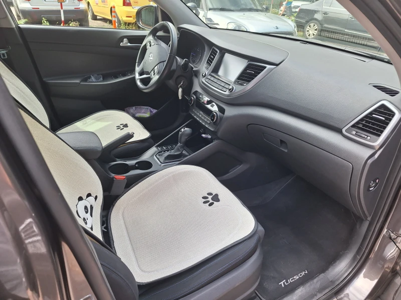 Hyundai Tucson 2.0crdi 4x4 , снимка 7 - Автомобили и джипове - 51712536