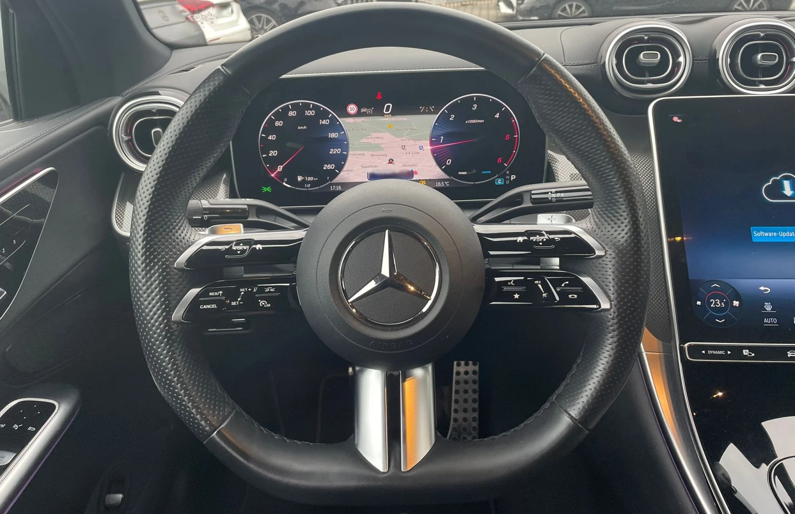 Mercedes-Benz GLC 220d Coupe AMG Line 4Matic - изображение 5