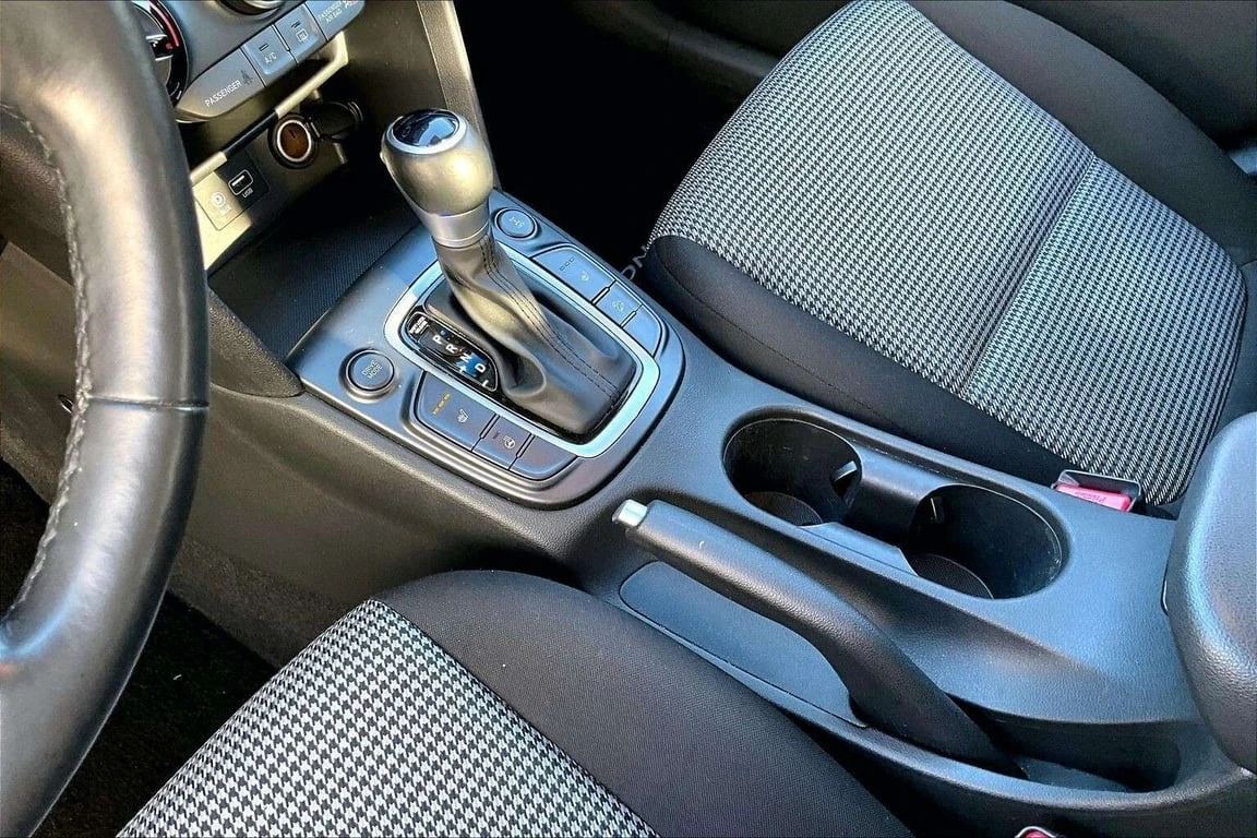 Hyundai Kona * Limited * CARFAX * ���� �� �� | Mobile.bg � ����������� 11