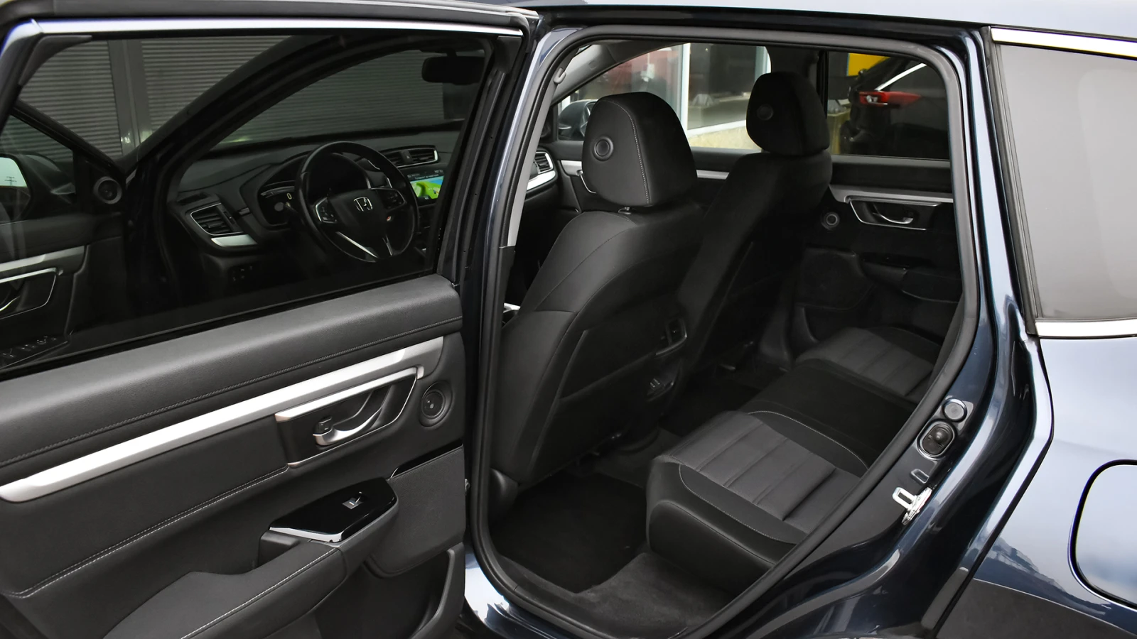 Honda Cr-v 2.0 i-MMD Elegance Hybrid Automatic - изображение 9