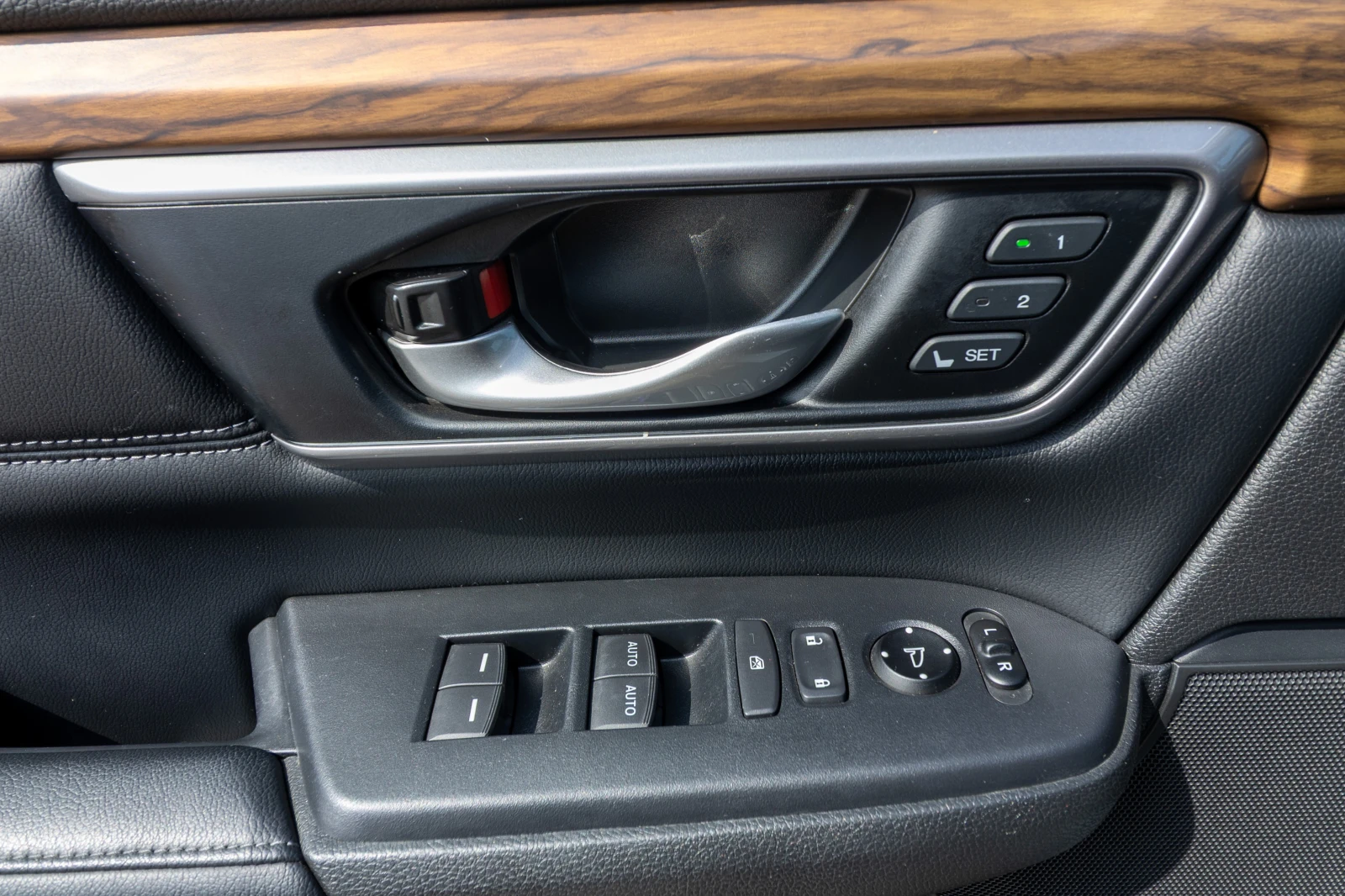 Honda Cr-v TOURING AWD на ТОП ЦЕНА и с гаранция!!!, снимка 11 - Автомобили и джипове - 54438190