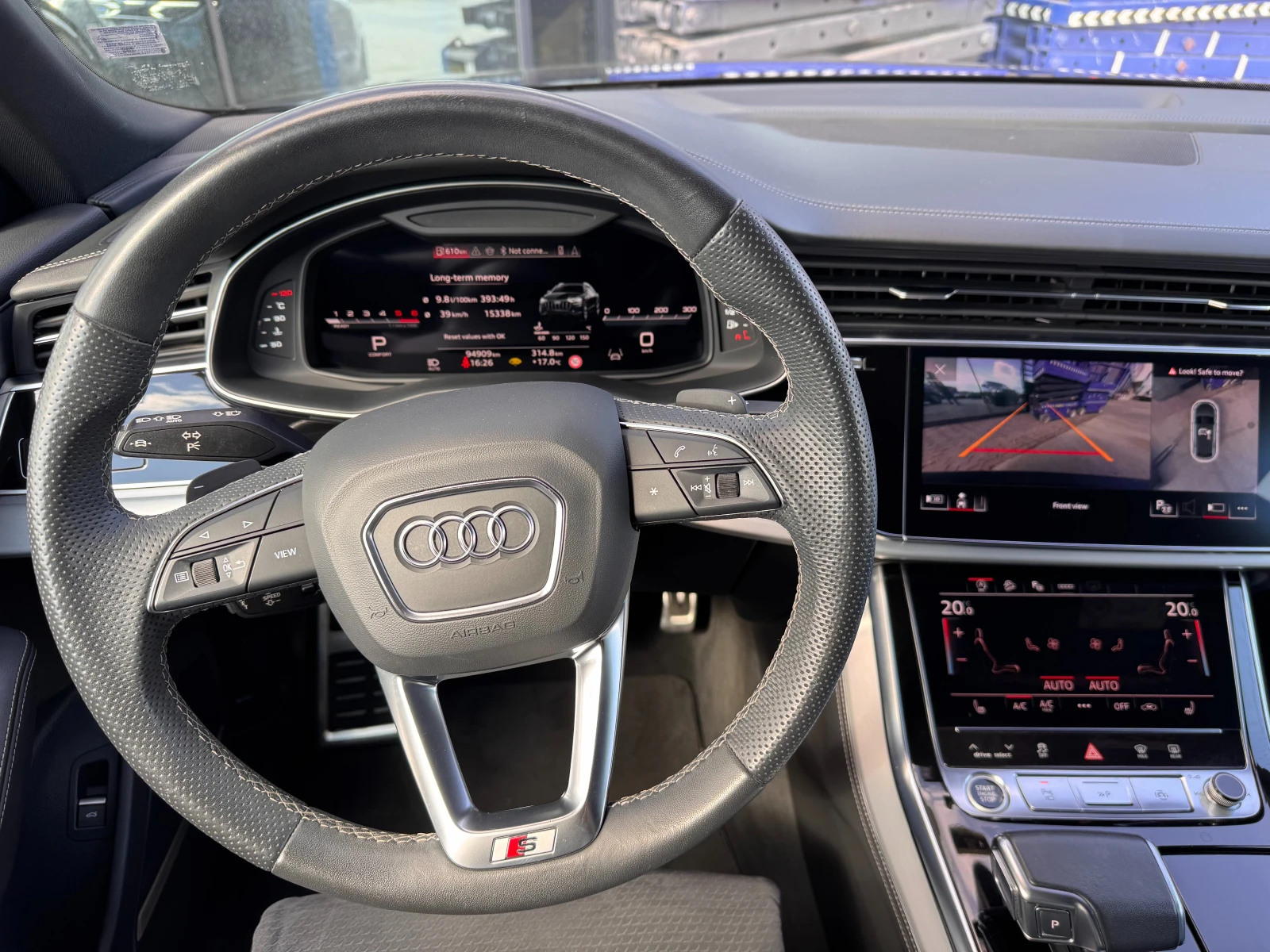Audi Q8 / FACE / S-Line / Bang & Olufsen / Pano / 360 / , снимка 11 - Автомобили и джипове - 54298798