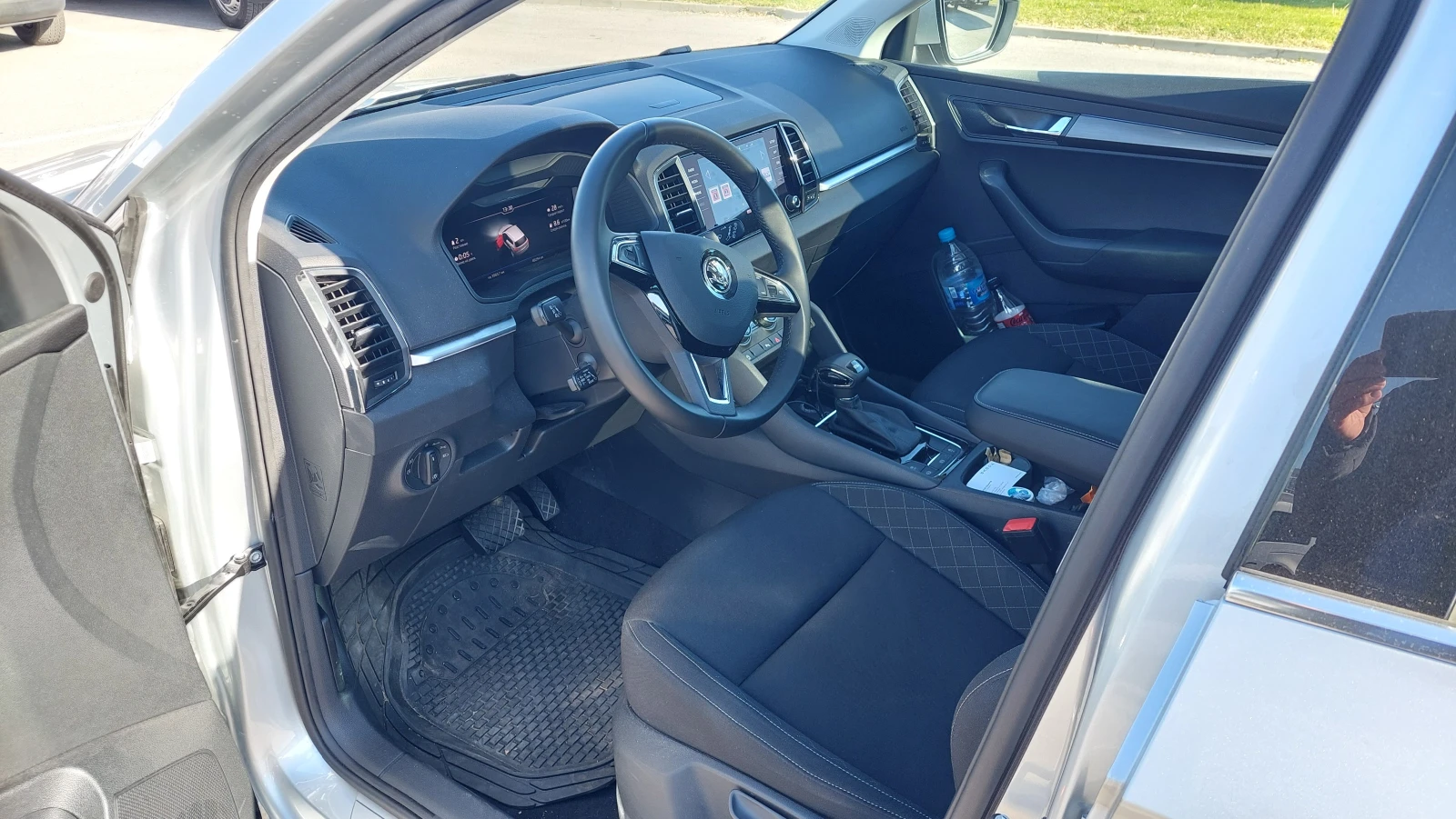 Skoda Karoq, снимка 6 - Автомобили и джипове - 54818372