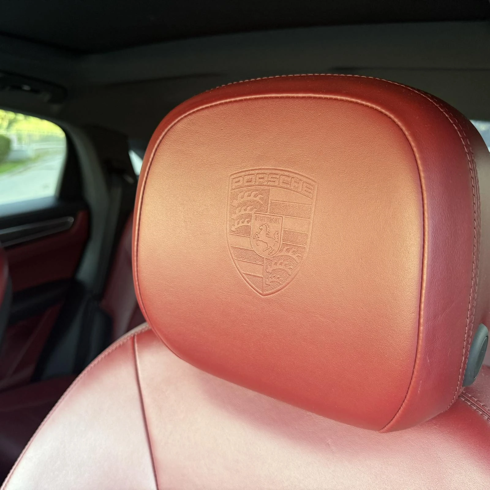 Porsche Cayenne E-Hybrid Platinum Edition, снимка 10 - Автомобили и джипове - 55158435