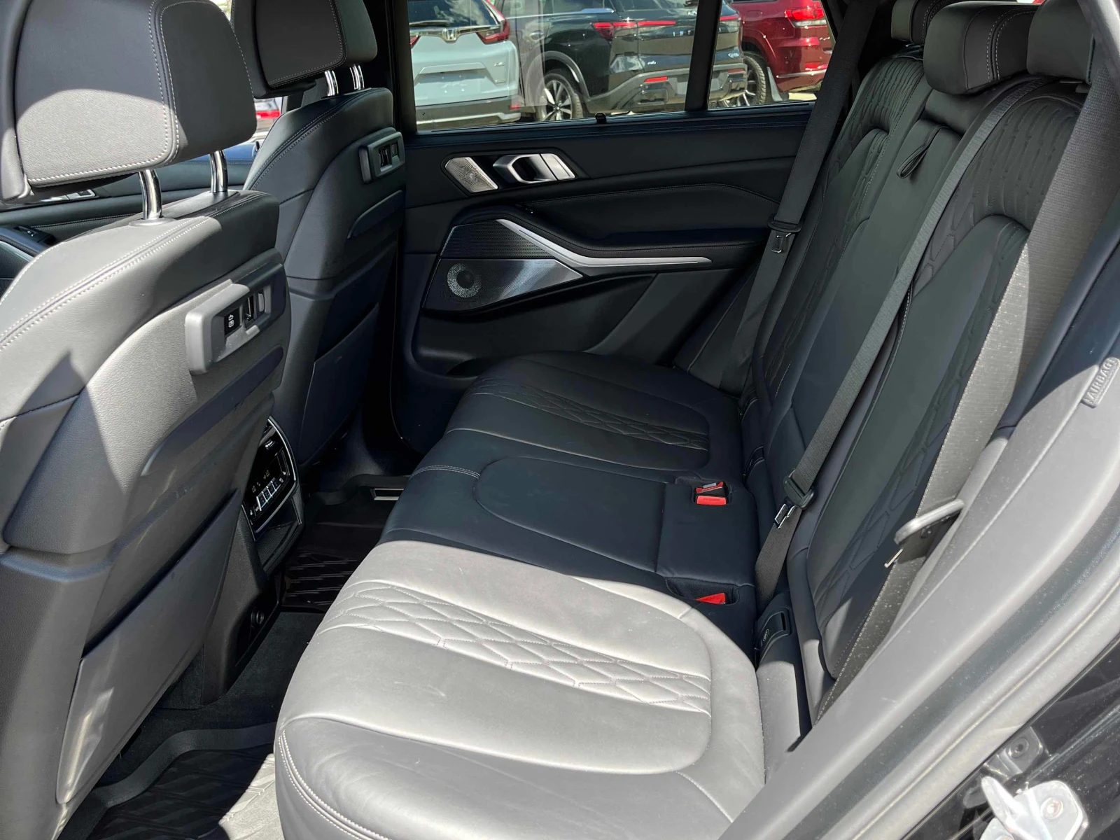 BMW X5 M50i xDrive* DISTRONIC* SWAROVSKI* B&W* ОБДУХВАНЕ*, снимка 9 - Автомобили и джипове - 55172862