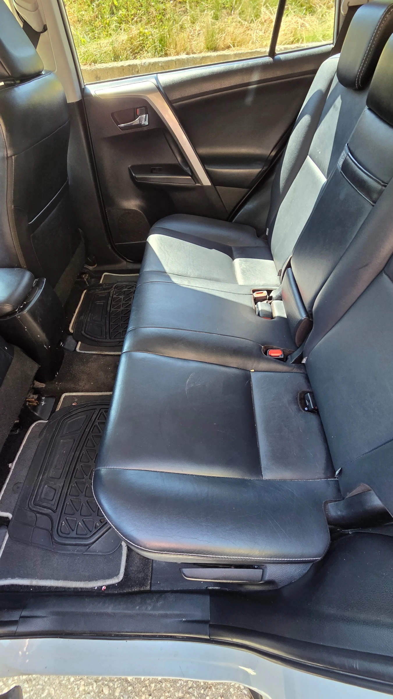 Toyota Rav4, снимка 6 - Автомобили и джипове - 55644233