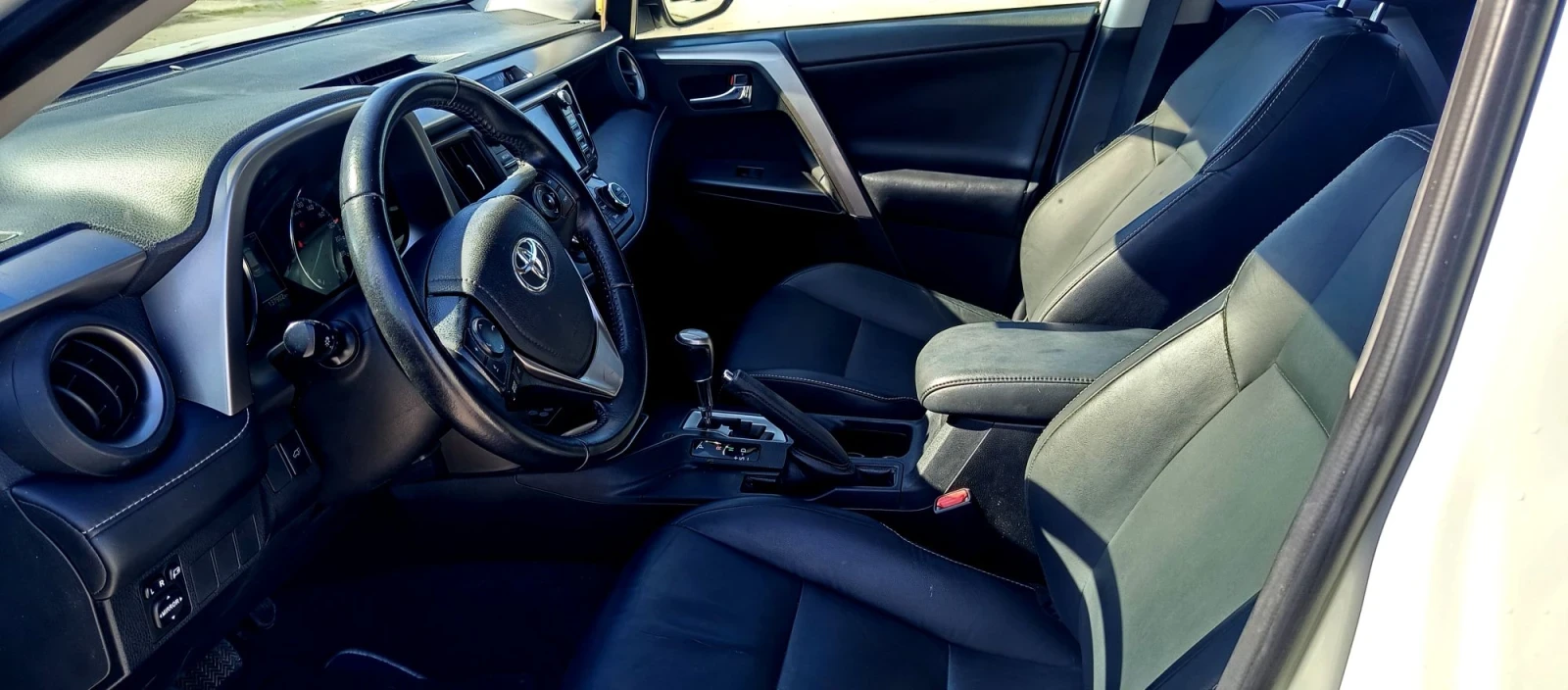 Toyota Rav4 2.5 Hybrid, 4WD Power by Japan, ��� ���� Italia  | Mobile.bg � ����������� 9