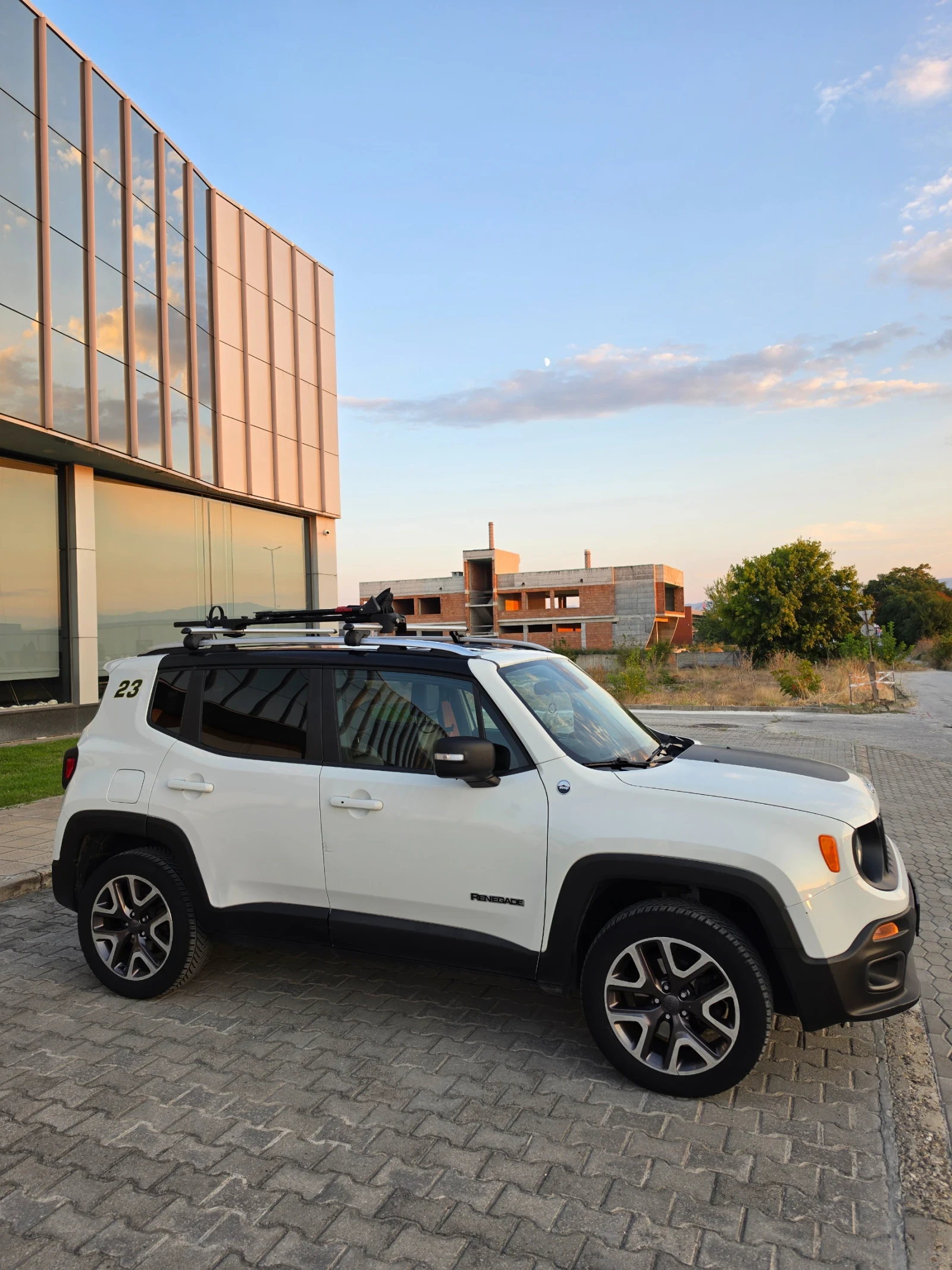 Jeep Renegade 4x4 2.0 Mjet, снимка 8 - Автомобили и джипове - 56160091