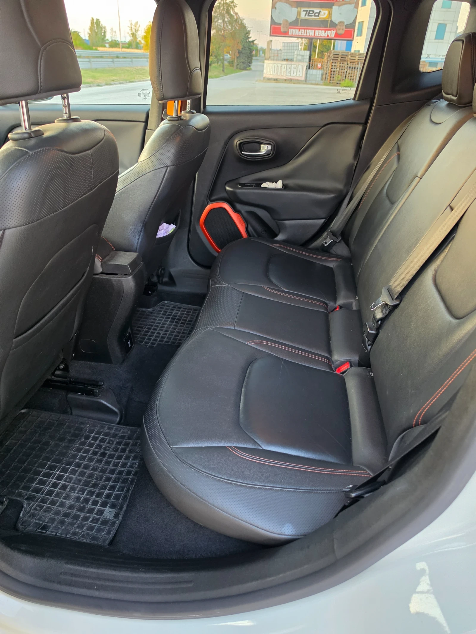 Jeep Renegade 4x4 2.0 Mjet, снимка 14 - Автомобили и джипове - 56160091