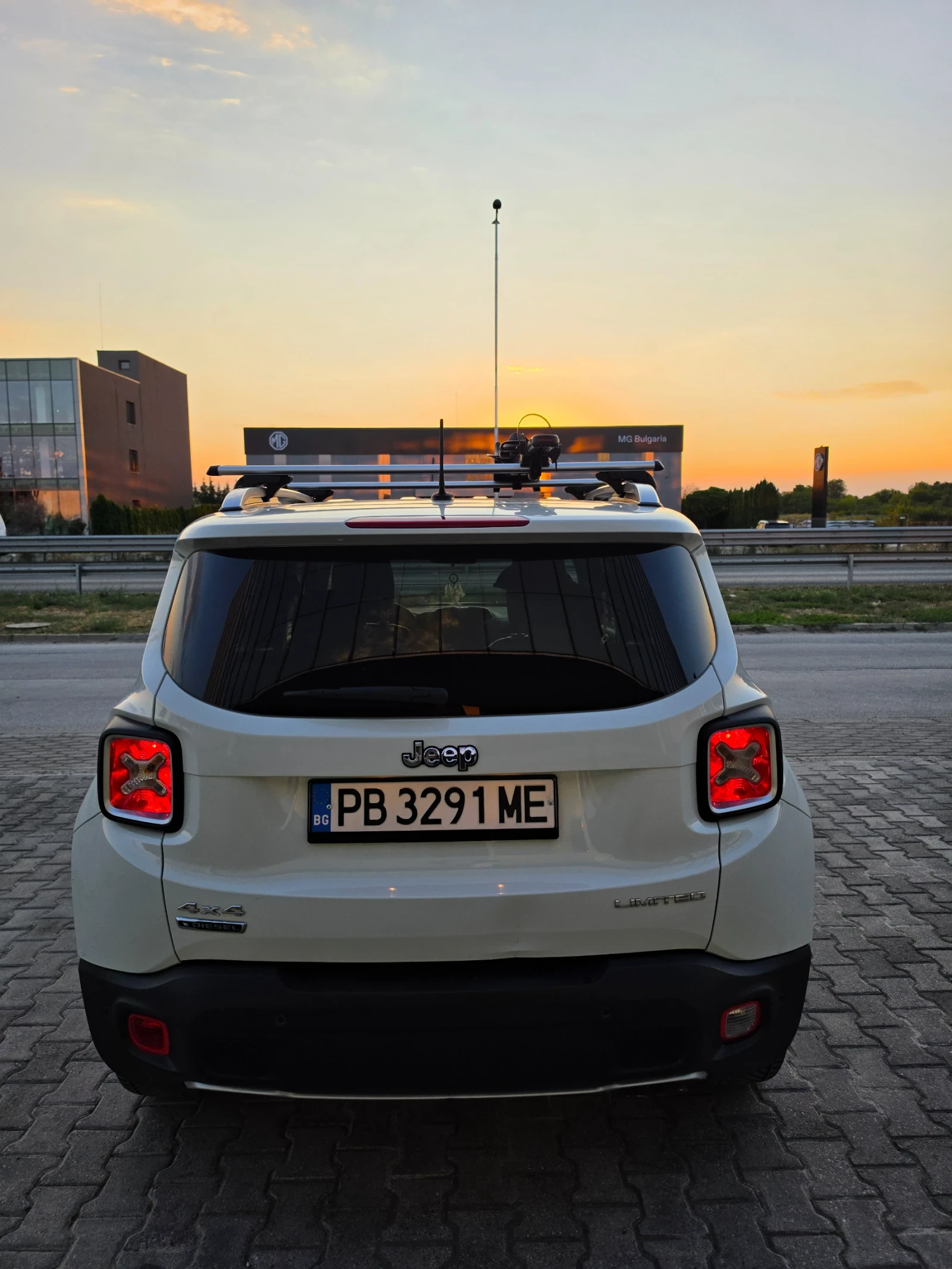 Jeep Renegade 4x4 2.0 Mjet, снимка 6 - Автомобили и джипове - 56160091