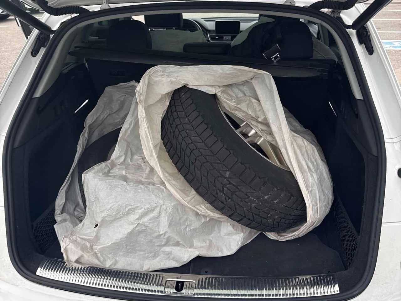 Audi Q5 * Progressiv * CARFAX * ОТ ПРЕДСТАВИТЕЛСТВО * , снимка 10 - Автомобили и джипове - 56305615