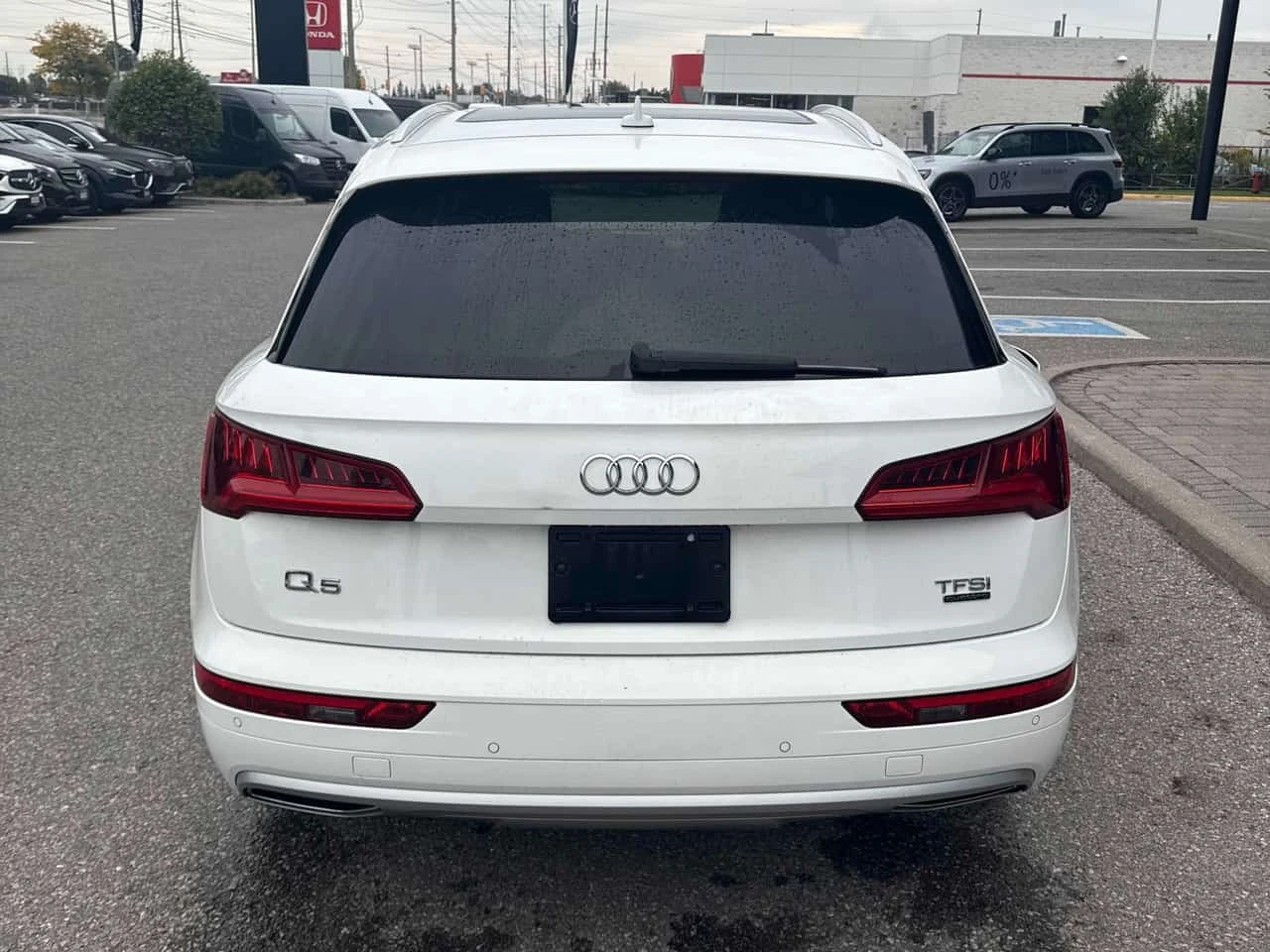 Audi Q5 * Progressiv * CARFAX * ОТ ПРЕДСТАВИТЕЛСТВО * , снимка 4 - Автомобили и джипове - 56305615