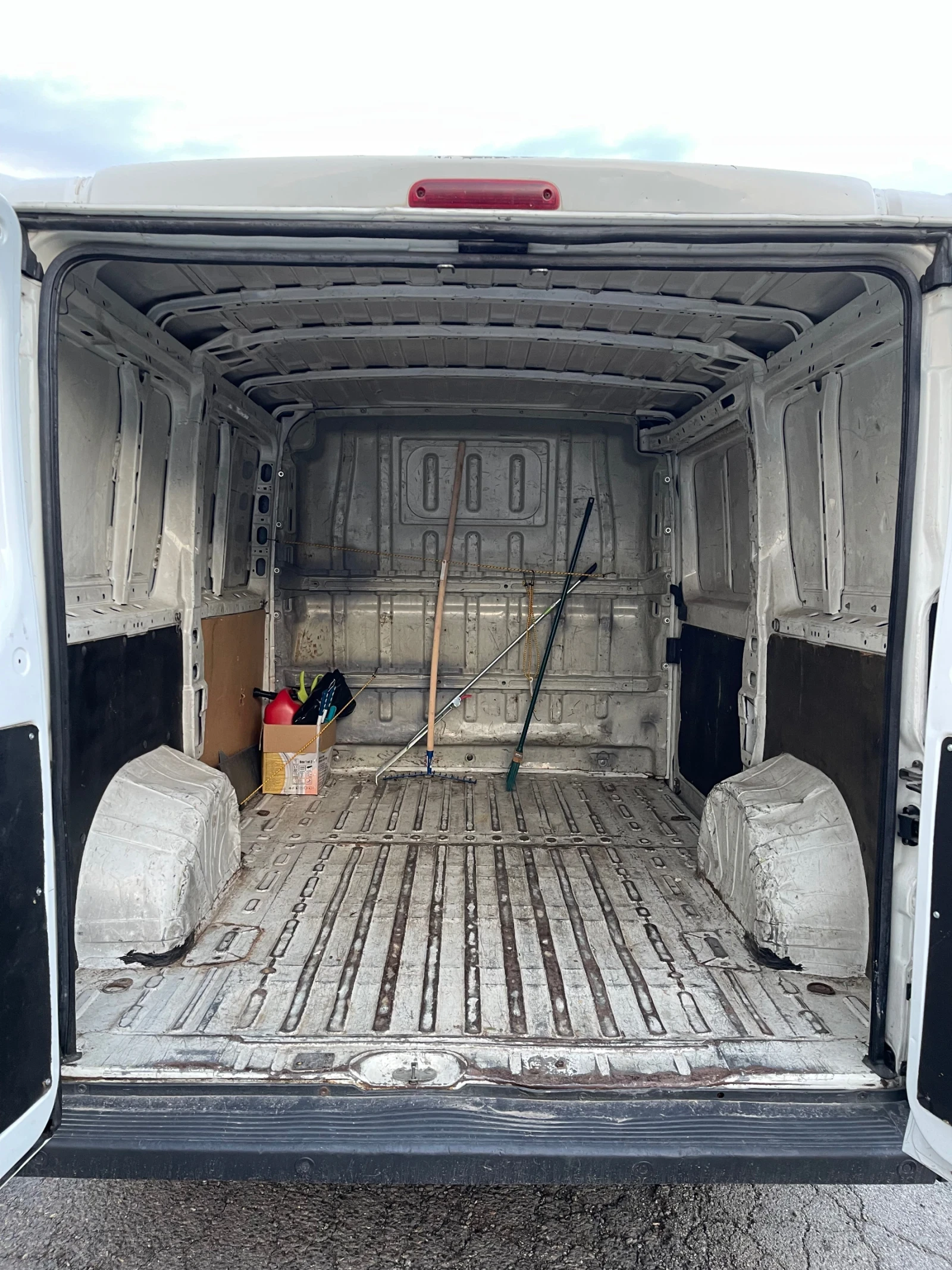 Citroen Jumper 2.2 HDI - изображение 4