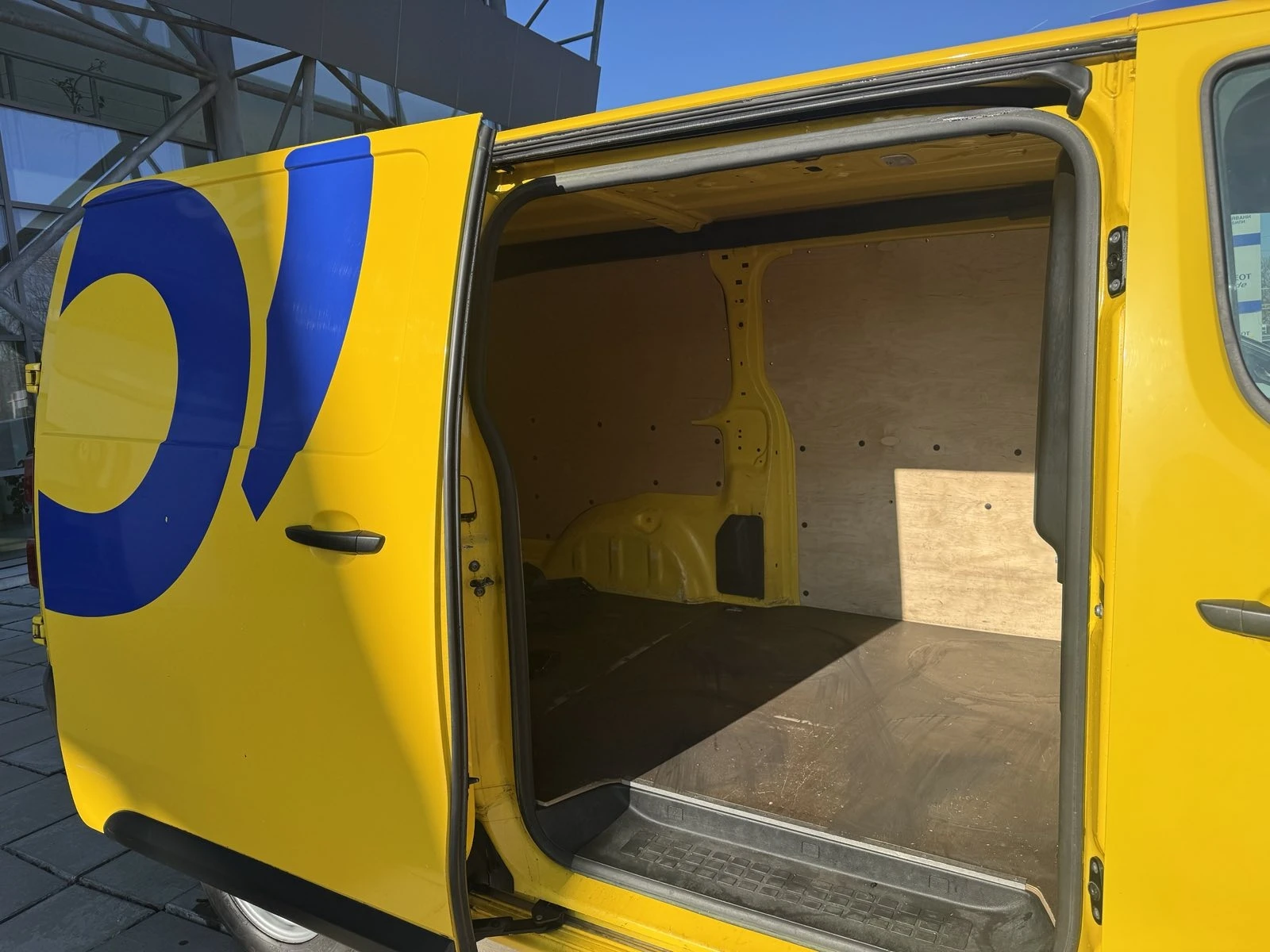 Peugeot Expert Long 2.0 BlueHDi 120 S&S BV6 - изображение 10