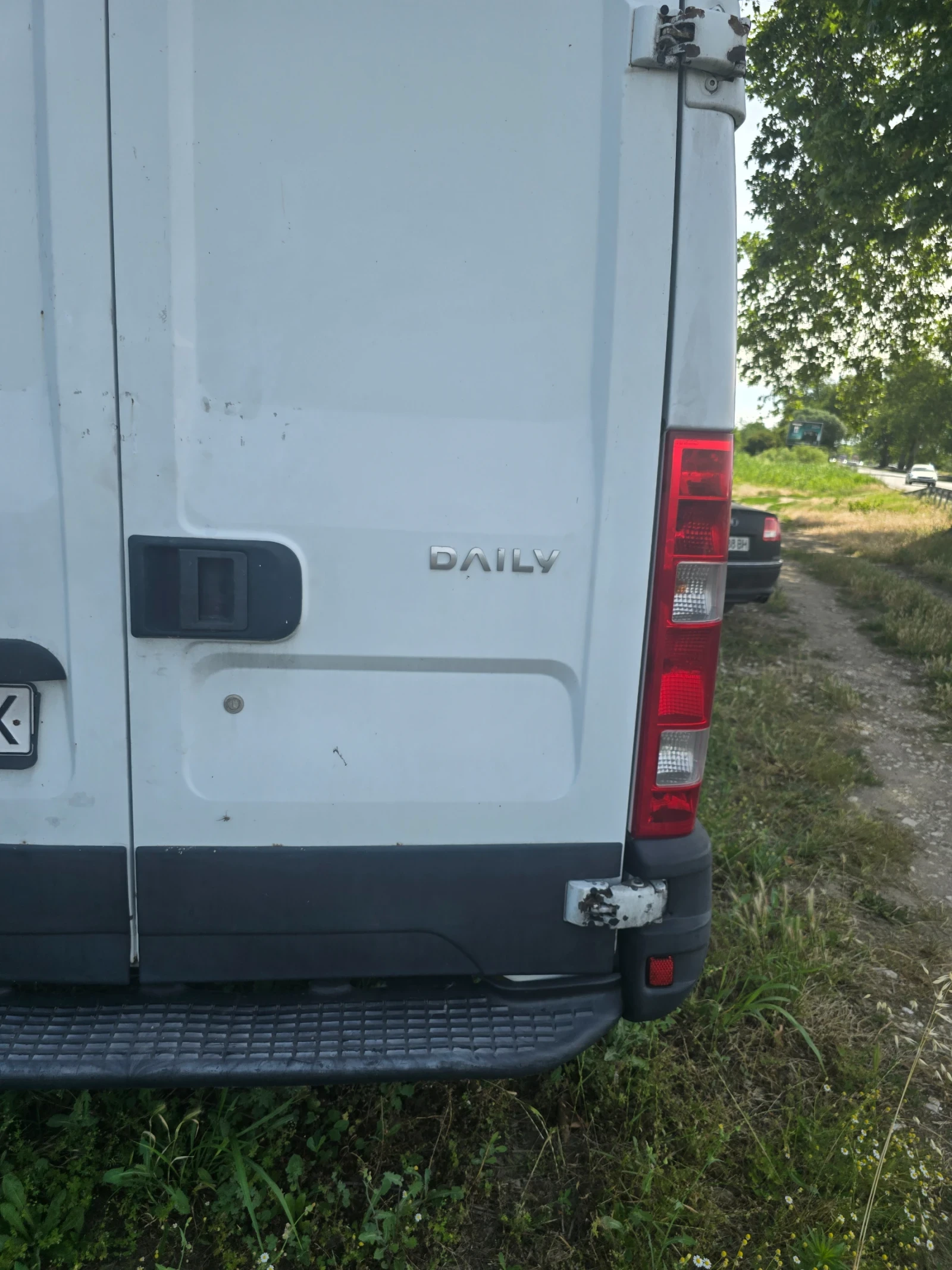 Iveco 35s13 2.3mjet 126ps, снимка 2 - Бусове и автобуси - 55404775