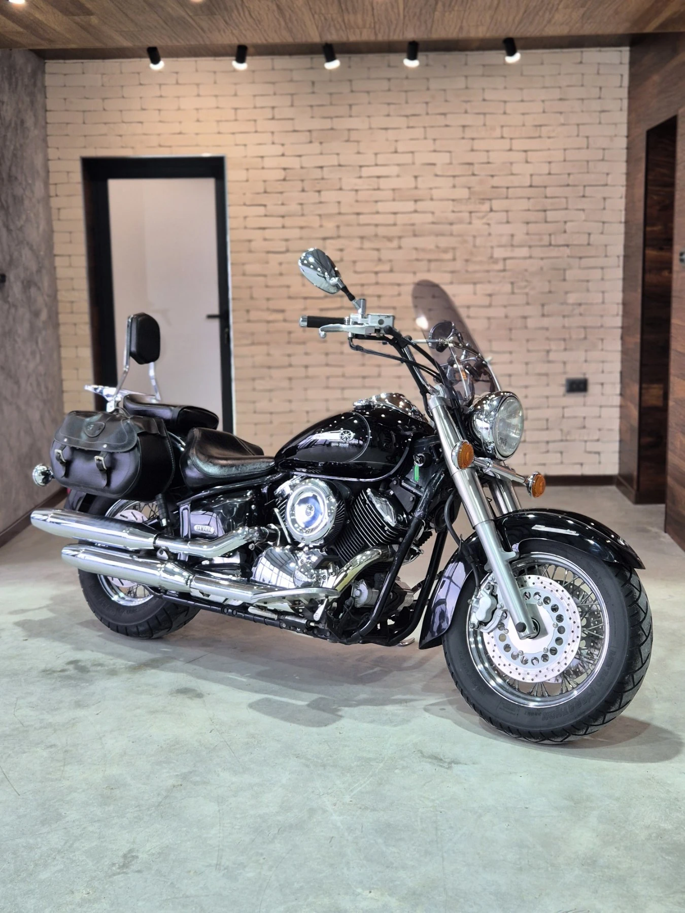 Yamaha Drag Star XVS 1100 Classic!!! 24000км!!! Нов внос ШВЕЙЦАРИЯ!