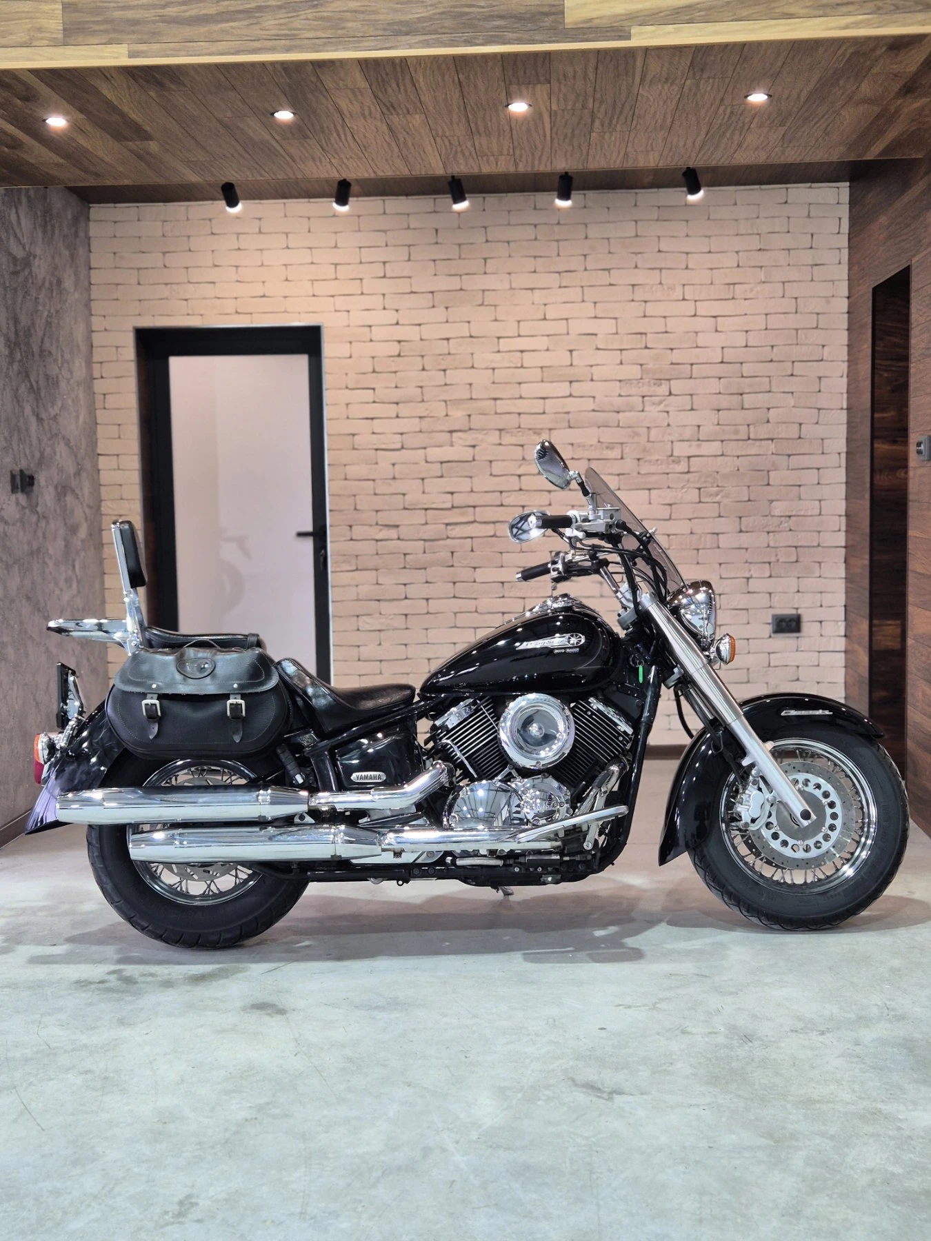 Yamaha Drag Star XVS 1100 Classic!!! 24000км!!! Нов внос ШВЕЙЦАРИЯ!, снимка 4 - Мотоциклети и мототехника - 53964030