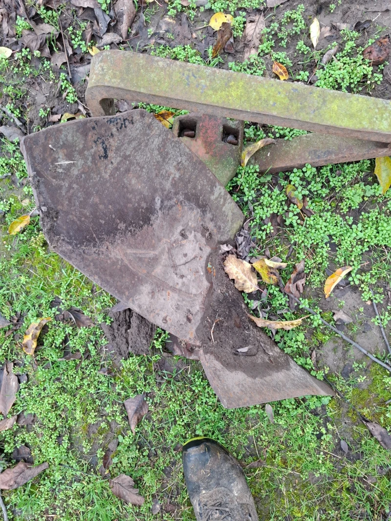 Трактор Владимировец Части за Т 25 Владимирец, снимка 16 - Селскостопанска техника - 52352710