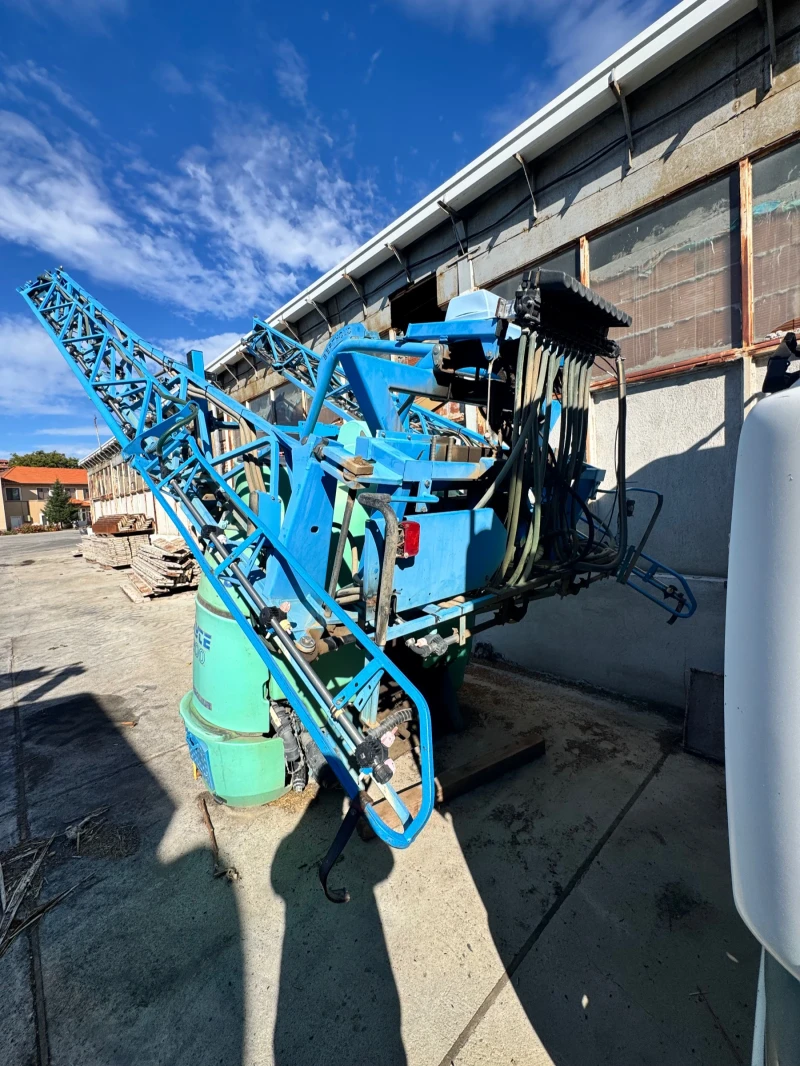 Пръскачка Berthoud 1200, снимка 3 - Селскостопанска техника - 51974026