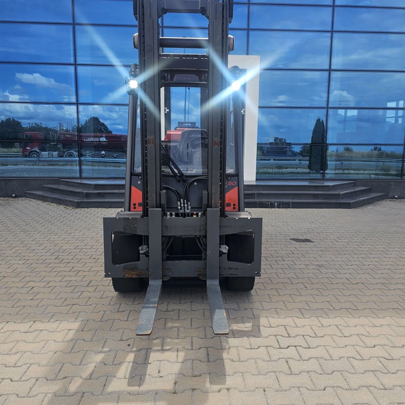 Мотокар Linde H30 EVO 2019, снимка 3 - Индустриална техника - 54356252