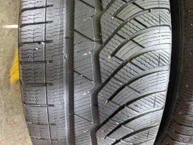 Гуми Зимни 235/55R17, снимка 2 - Гуми и джанти - 40098100