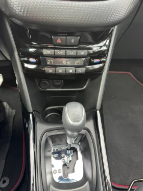 Peugeot 2008 1.2GT-Line avtomatik, Bi-Tone White/Black, снимка 9