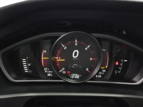 Volvo V40 Cross Country D3, снимка 8