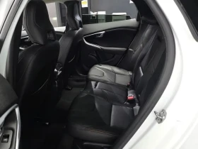 Volvo V40 Cross Country D3, снимка 12