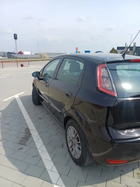 Fiat Punto GRANDE - 3150 € / 6160.86 лв. - 15473799 8