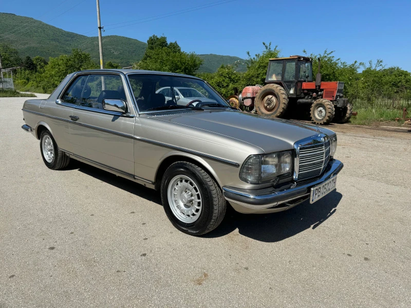 Mercedes-Benz 123 MERCEDES  C123 280cc, снимка 1 - Автомобили и джипове - 47429413