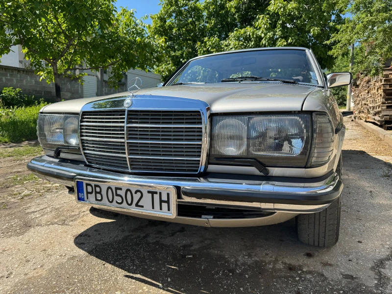 Mercedes-Benz 123 MERCEDES  C123 280cc, снимка 7 - Автомобили и джипове - 47429413