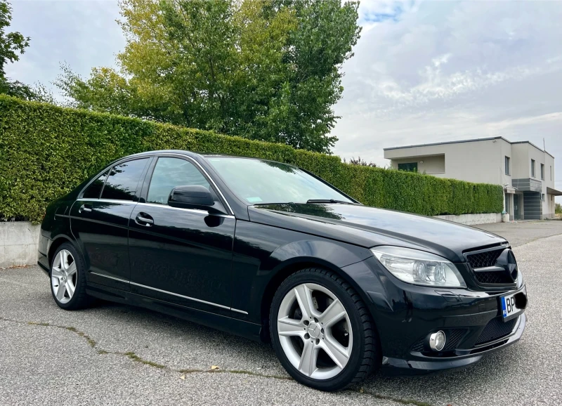 Mercedes-Benz C 300 4Matic AMG , снимка 3 - Автомобили и джипове - 48006757