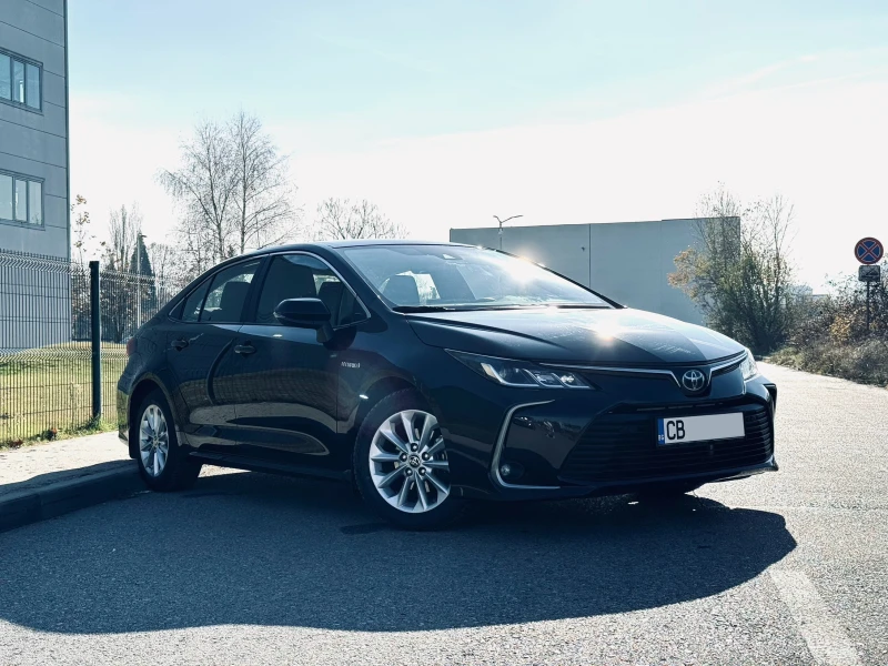 Toyota Corolla 1.8 Hybrid / Гаранция, снимка 3 - Автомобили и джипове - 48064599