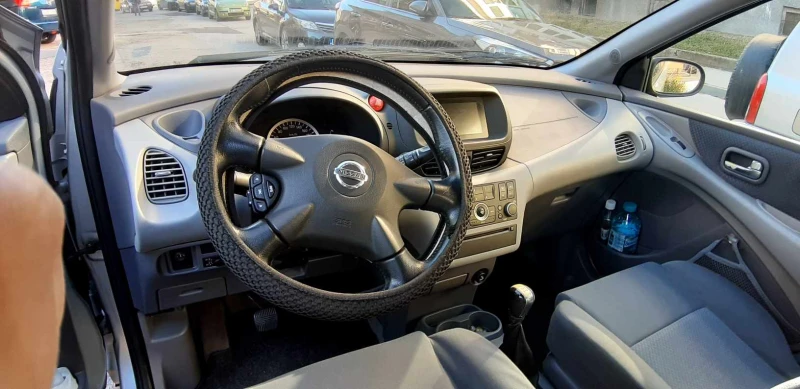 Nissan Almera tino, снимка 5 - Автомобили и джипове - 48231025