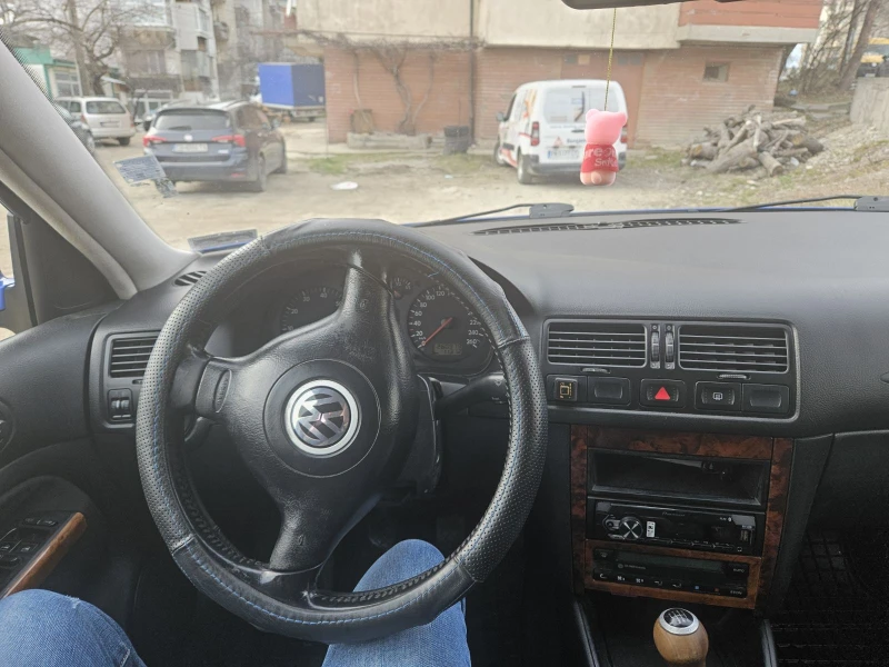 VW Bora, снимка 4 - Автомобили и джипове - 48587254