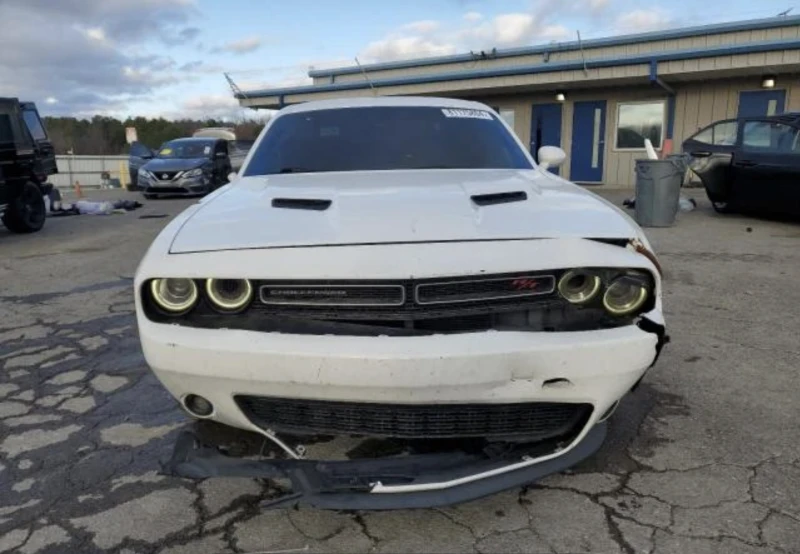 Dodge Challenger R/T, снимка 3 - Автомобили и джипове - 48811242