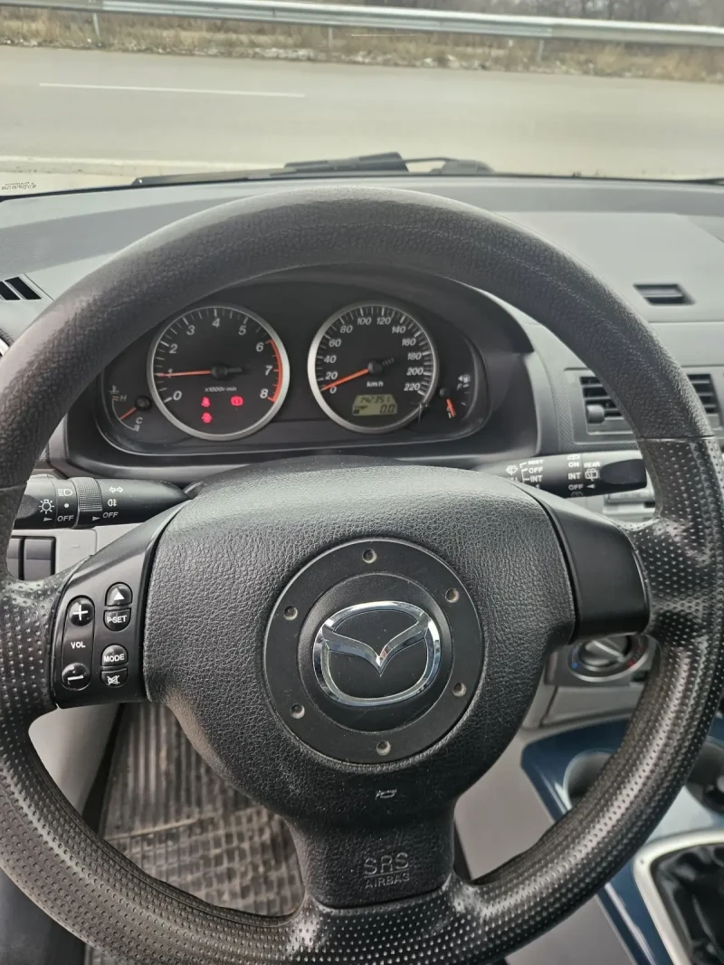 Mazda 2, снимка 8 - Автомобили и джипове - 49154730