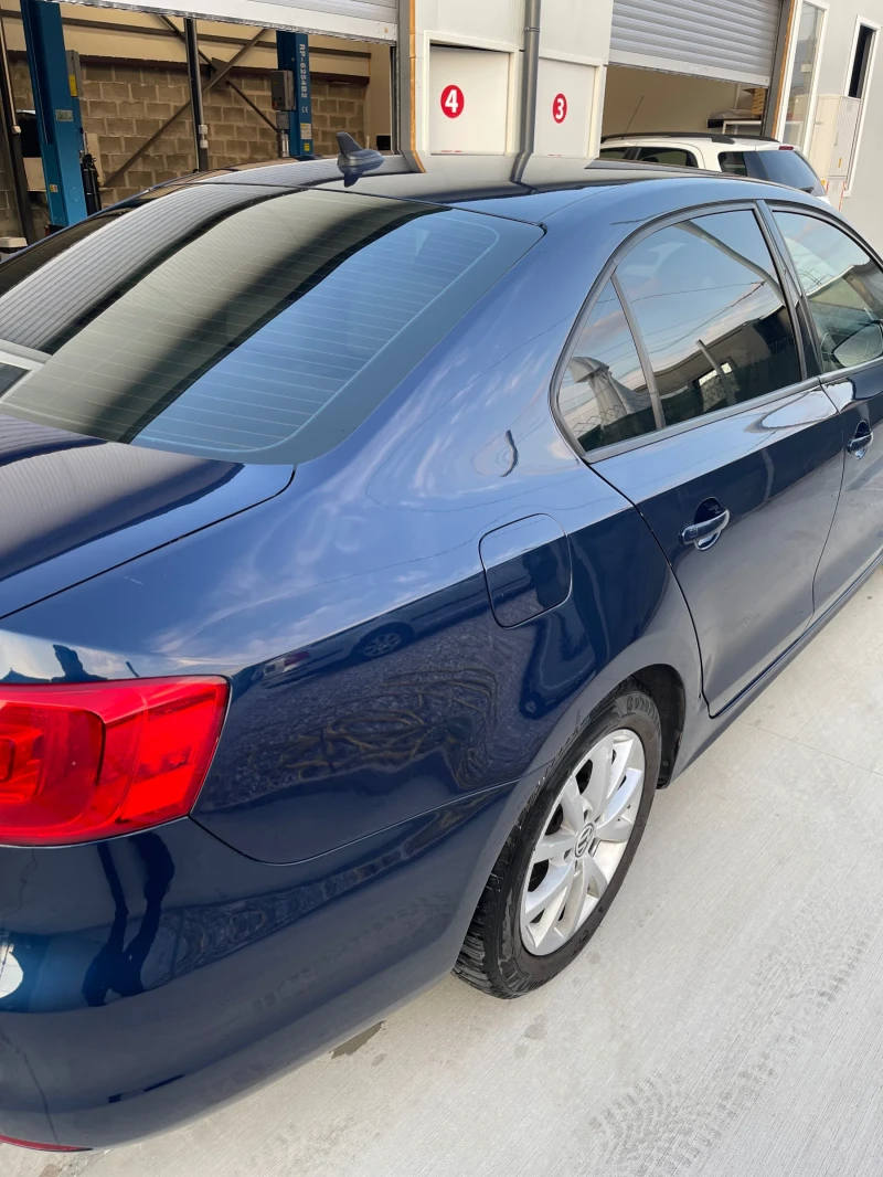 VW Jetta, снимка 3 - Автомобили и джипове - 51752115