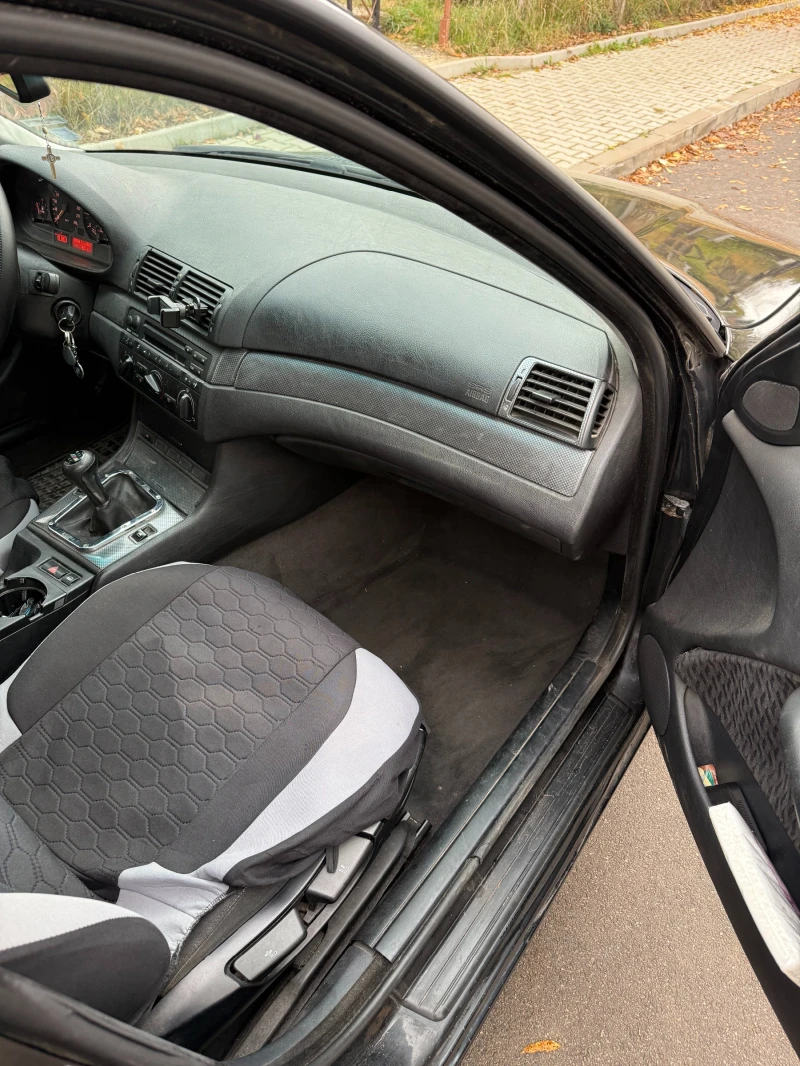 BMW 320, снимка 5 - Автомобили и джипове - 52358515