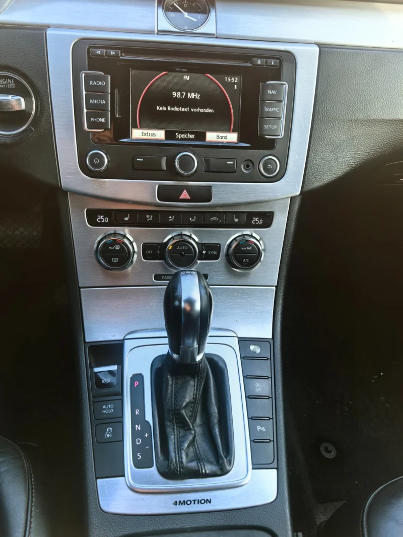 VW Passat 2.0TDI 4x4, снимка 11 - Автомобили и джипове - 52488236