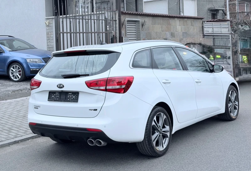 Kia Ceed 1.6D/GT-line/Автоматик/Нов внос Швейцария, снимка 3 - Автомобили и джипове - 52998537