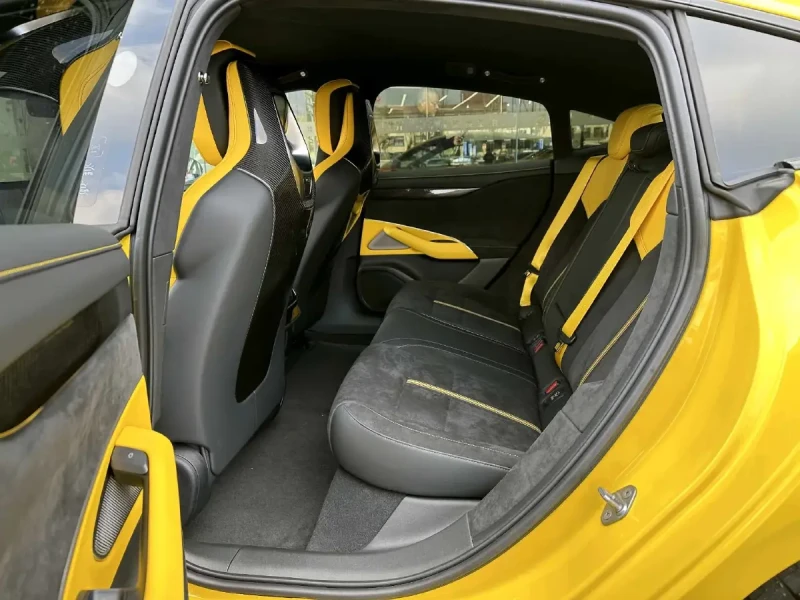 Xiaomi SU7 Ultra , снимка 11 - Автомобили и джипове - 53197238