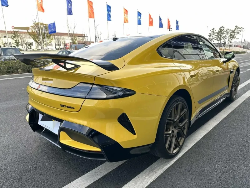 Xiaomi SU7 Ultra , снимка 5 - Автомобили и джипове - 53197238