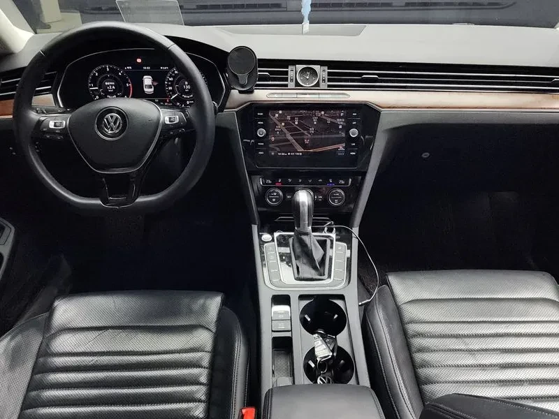 VW Passat 2.0 Tdi 4Motion Prestige - САМО 30% АВАНС, снимка 14 - Автомобили и джипове - 55737194