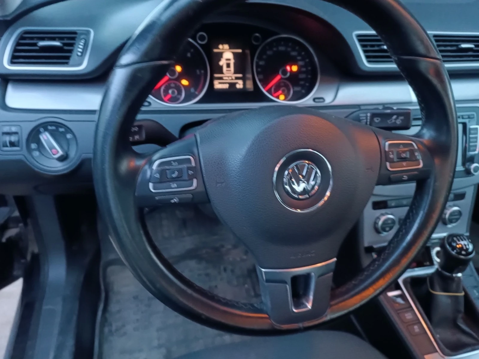 VW Passat 2.0TDI CFG 177k.c. - изображение 10