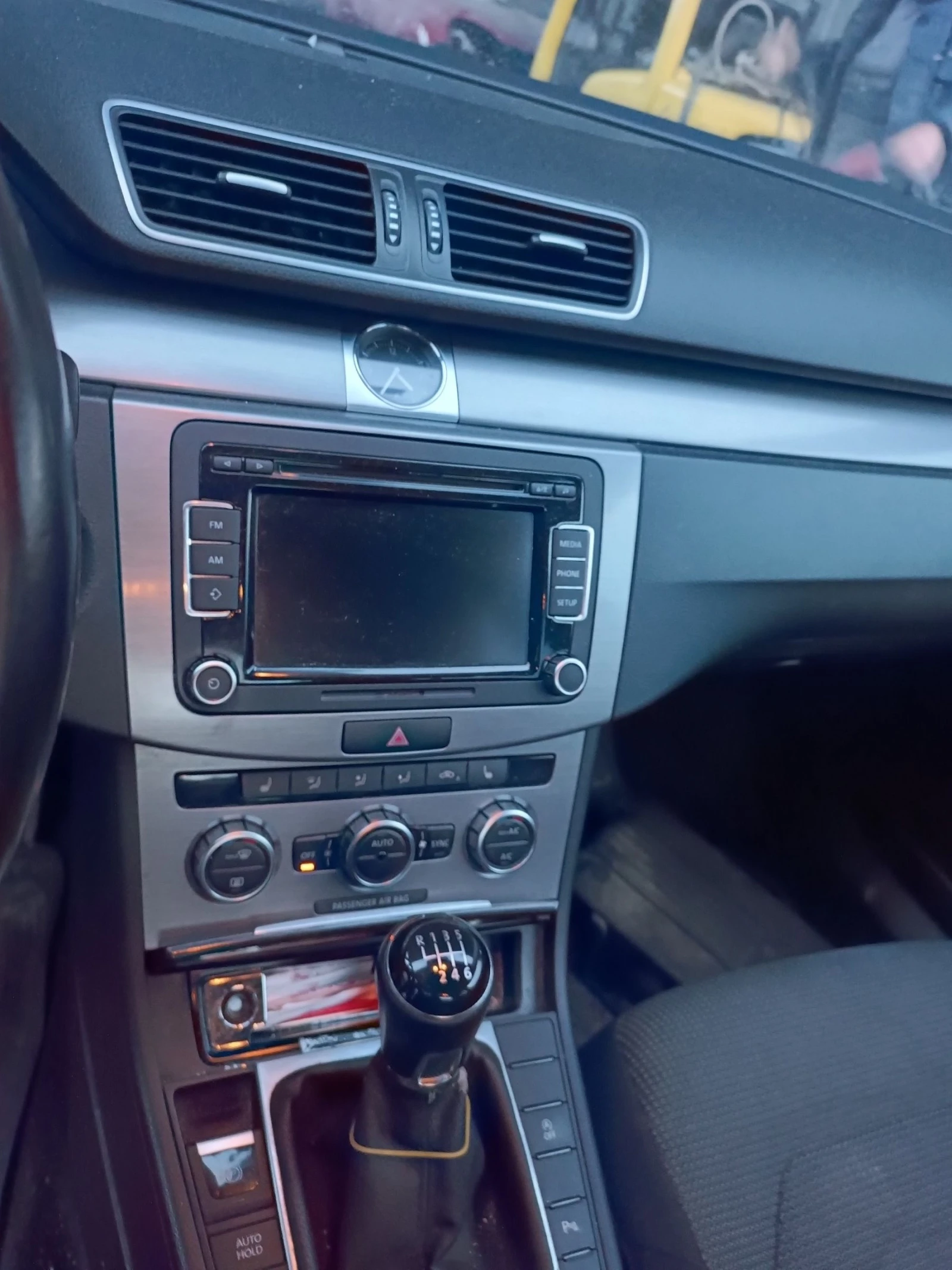VW Passat 2.0TDI CFG 177k.c. - изображение 9