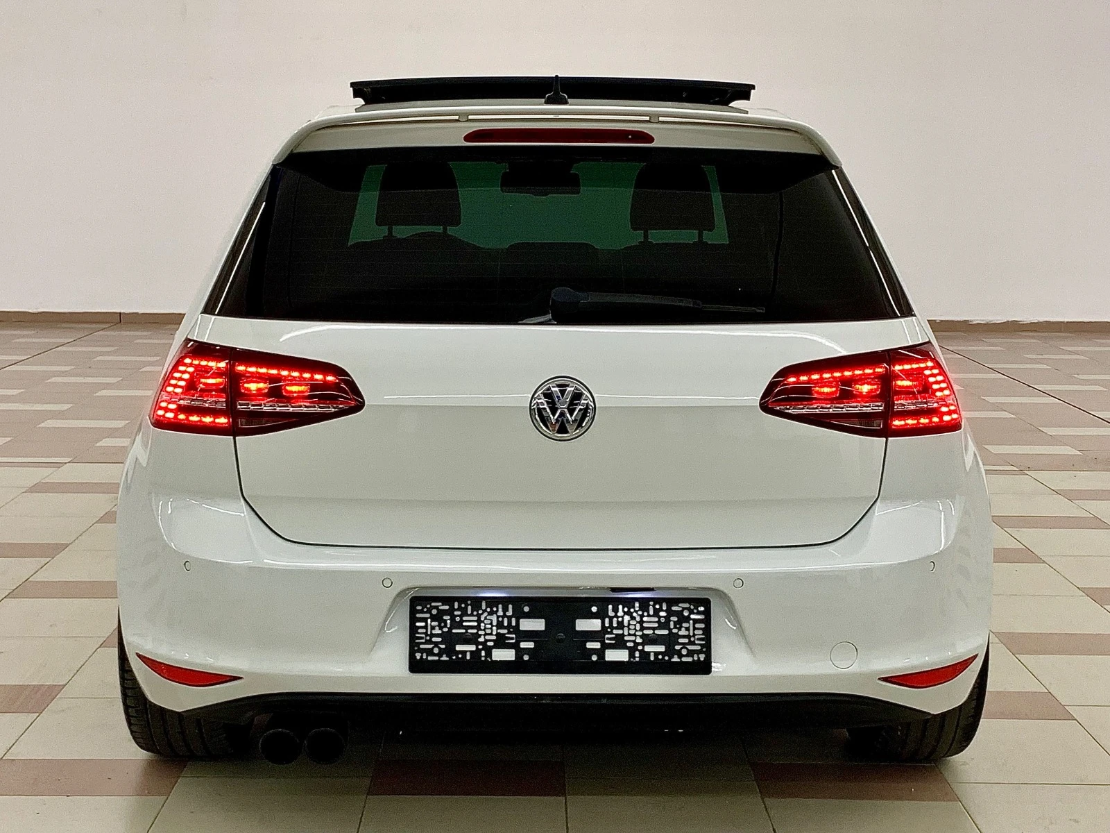 VW Golf GTD 2.0TDI * PANO* KOJA* XENON* NAVI* CAMERA* FULL - изображение 6