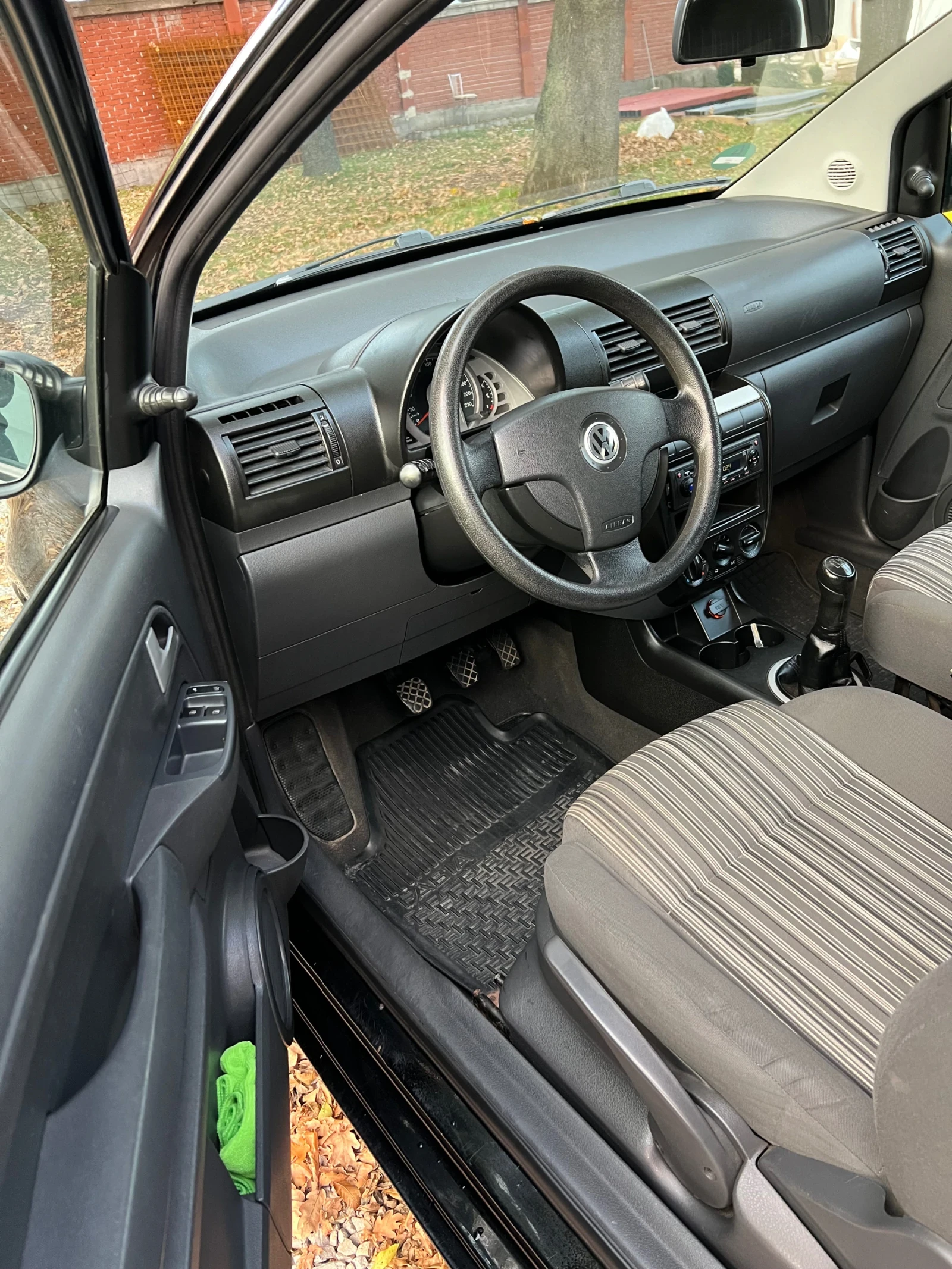 VW Fox 1.2  - изображение 10